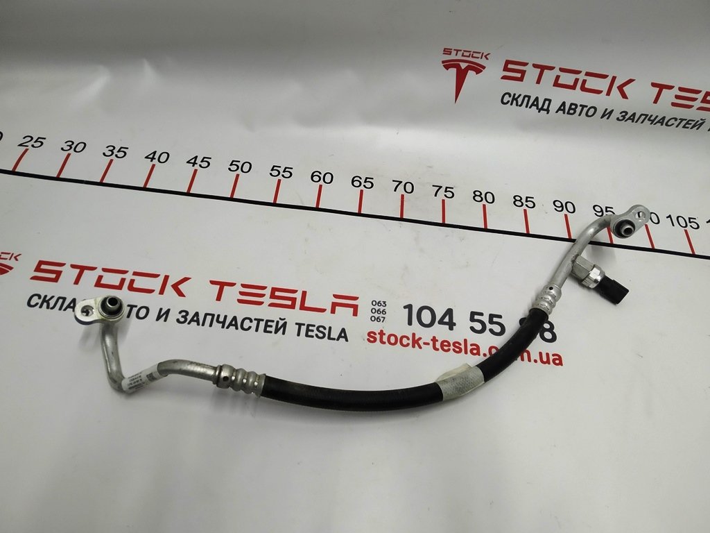 10 1092158-00-Z Przewód wydechowy Tesla model 3 1092158-00-F. Zestaw zawiera części z przegubami 1092158-00-F i 1108608-00-A